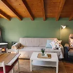 Tranquila Casita De Invitados En Con Chimenea