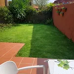 Tranquila Casita De Invitados En Con Chimenea Holiday home Vigo
