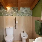 Tranquila Casita De Invitados En Con Chimenea *