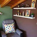 Holiday home Tranquila Casita De Invitados En Con Chimenea *