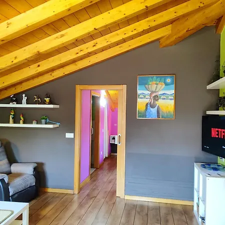 Tranquila Casita De Invitados En Con Chimenea Βίγκο