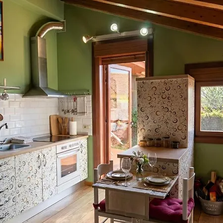 Tranquila Casita De Invitados En Con Chimenea Vigo
