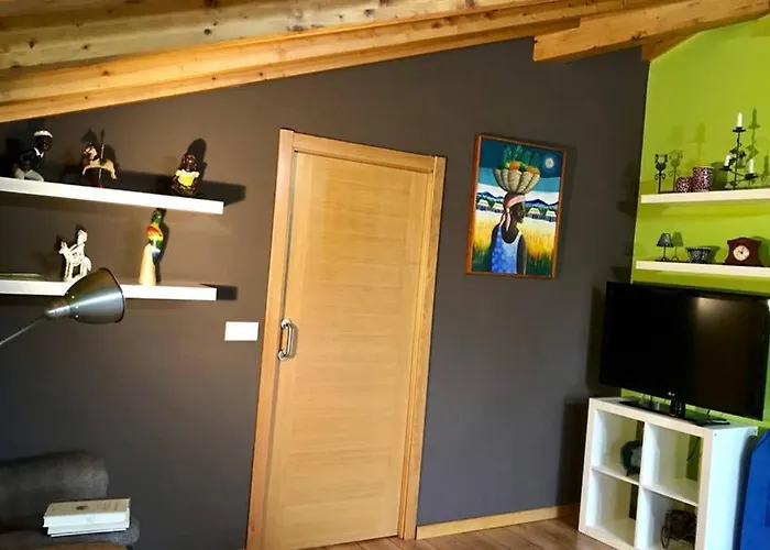 Tranquila Casita De Invitados En Con Chimenea Tatil Evi Vigo