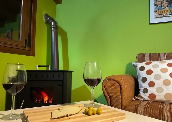 Tranquila Casita De Invitados En Con Chimenea